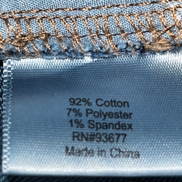 St. John’s Bay denim jeans. Women’s size 22W - Picture 4 of 9